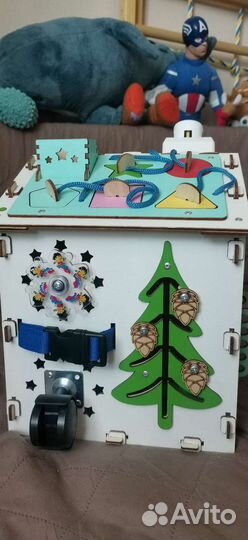 Бизиборд дом