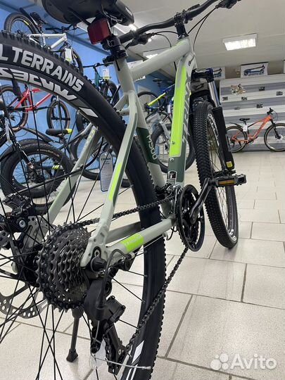 Горный велосипед Trinx m500