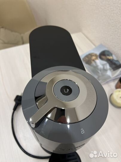 Кофемашина DeLonghi Nespresso ENV120GY