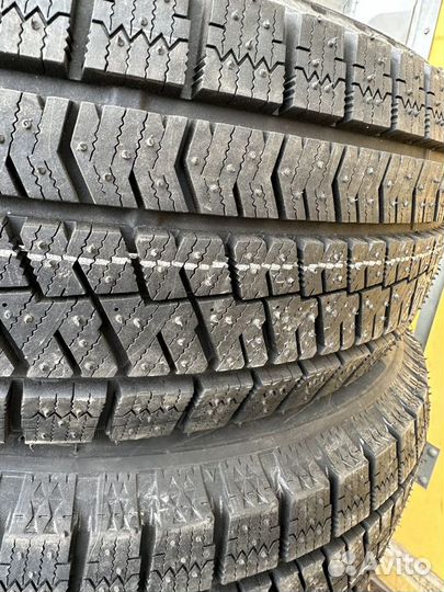 Bridgestone Blizzak Ice 205/65 R16 99S