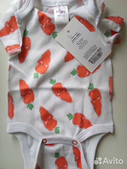 Боди для новорожденных новые 3 шт