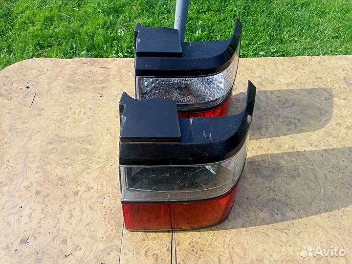 Задние фары правые