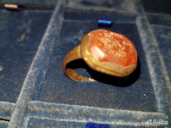 Старинный перстень