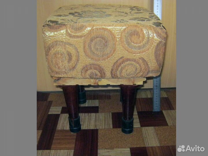 Табурет низкий, цена за 1 шт