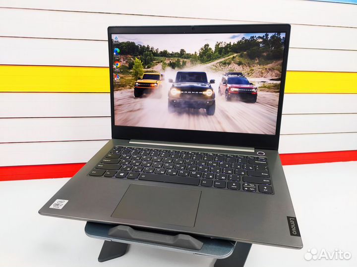 Ноутбук Lenovo на i7 / 16Gb / 512Gb