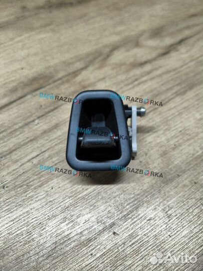 Вешалка для одежды BMW i8 I12 2015 7008000