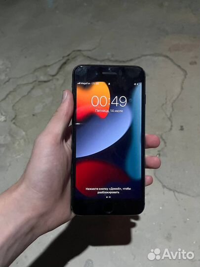 Телефон iPhone 7 plus