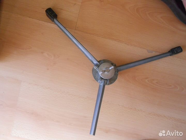 Стойка под малый барабан