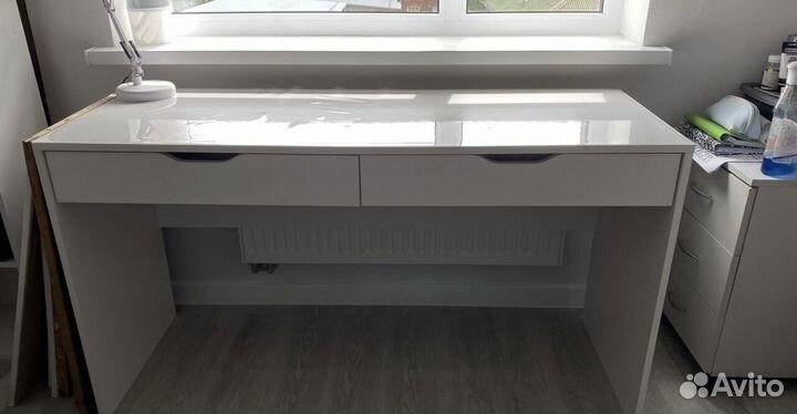 Стол как IKEA alex