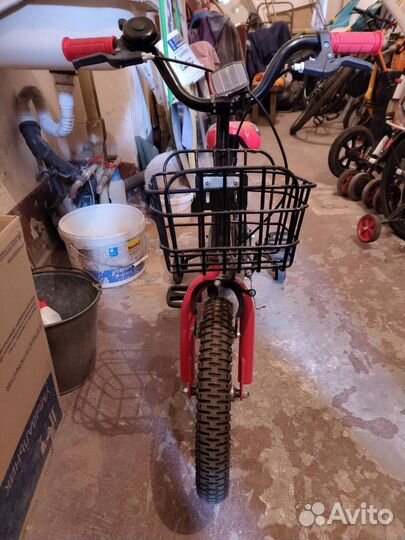 Велосипед детский 4 колесный