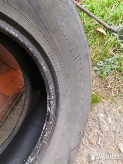 Dunlop Winter Maxx SJ8 285/65 R17