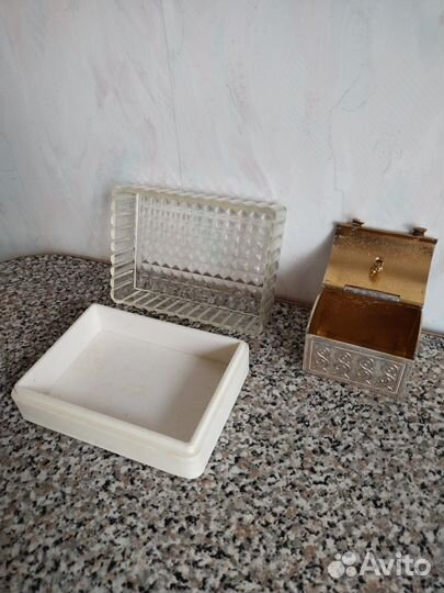 Шкатулка пластик и металл (СССР)