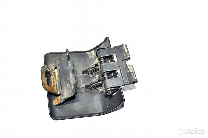 Кронштейн крепления крыла переднего моста, правый