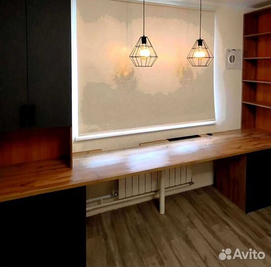 Детская рабочая зона у окна