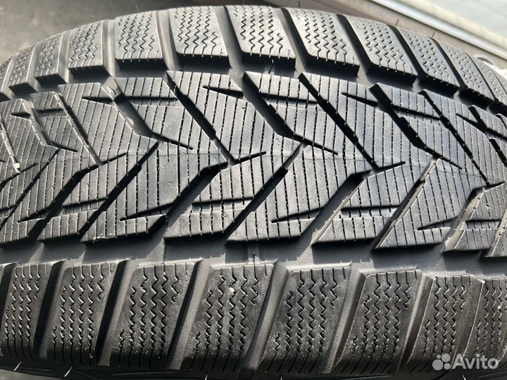 Vredestein Wintrac 225/45 R17