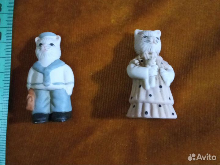 Фарфоровые маленькие фигурки