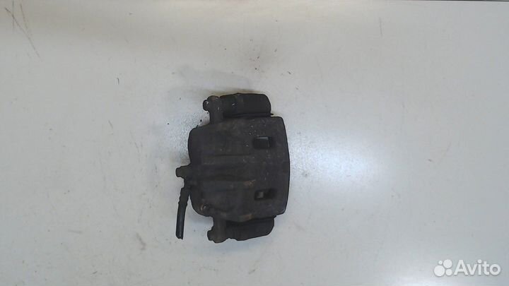 Суппорт Hyundai Santa Fe, 2004