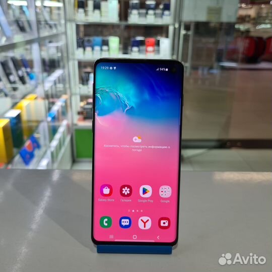 Samsung Galaxy S10, 8/128 ГБ