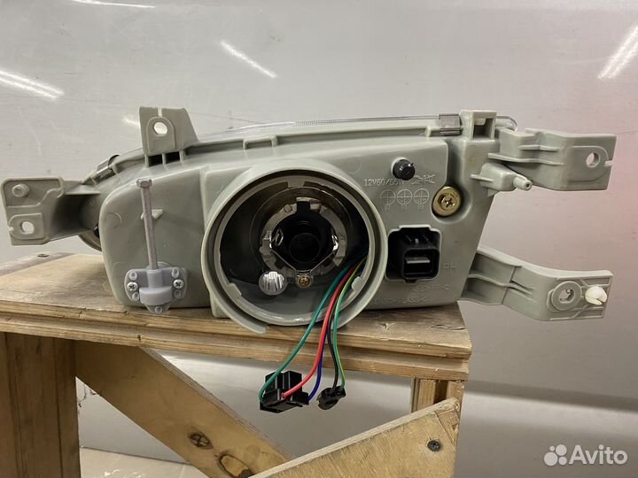 Фара передняя правая хендай акцент