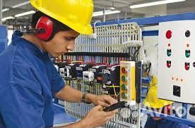 Электромонтажник