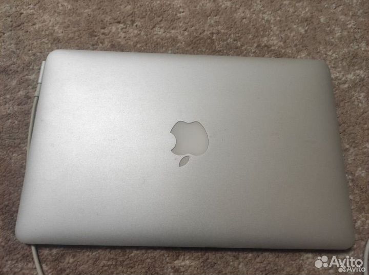 Macbook air 11 2010