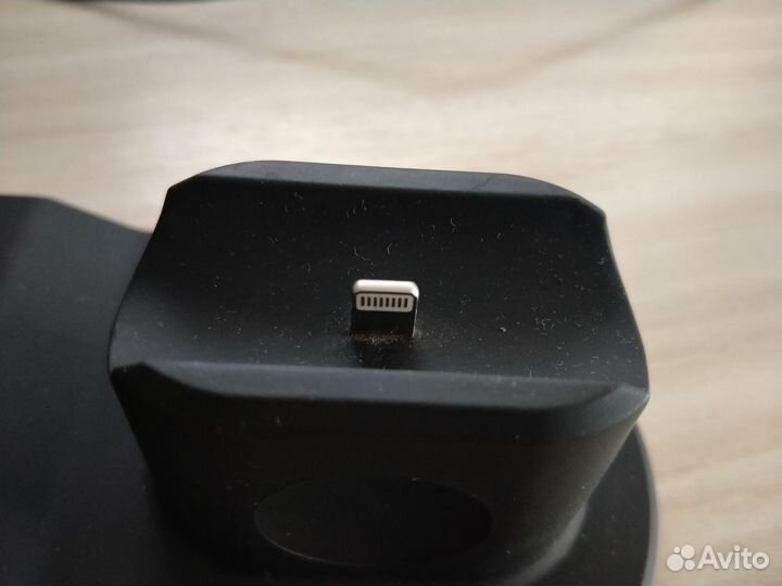 Беспроводная зарядка для iPhone