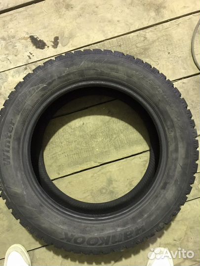 Hankook Winter I'Pike 215/60 R17 95T