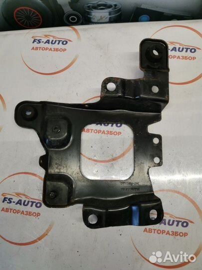Кронштейн корпуса воздушного фильтра Ford Kuga 1