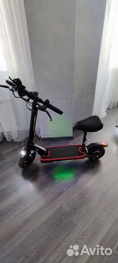 Продам электросамокат Kugoo Kirin M4Pro