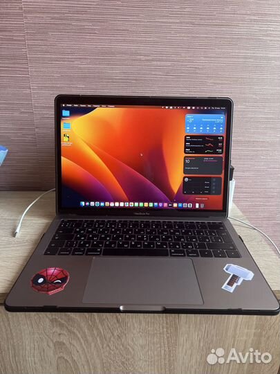 Пластиковый кейс на MacBook Pro