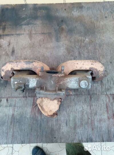 Впускной коллектор газ 21