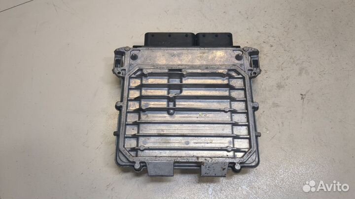 Блок управления двигателем Mercedes C W204, 2014