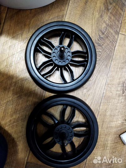 Колеса для коляски Carrello eclipse