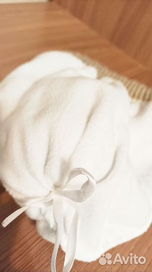 Зимняя шапка женская