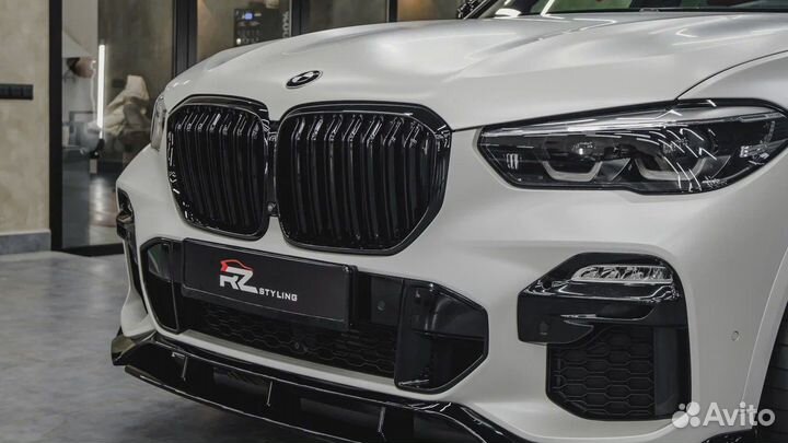 Решетка радиатора bmw X5. Арт0519
