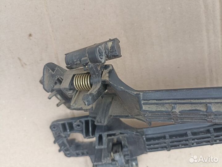 Кронштейн ручки двери передней Джили мк Geely MK