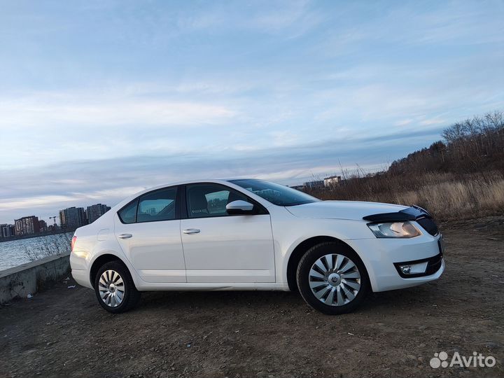 Skoda Octavia 1.6 МТ, 2015, 223 850 км