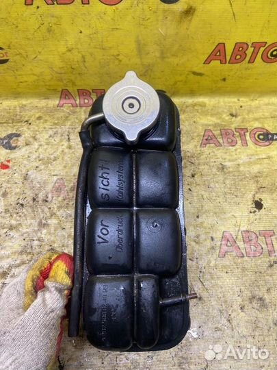 Бачок расширительный Mercedes-Benz C-Class W202