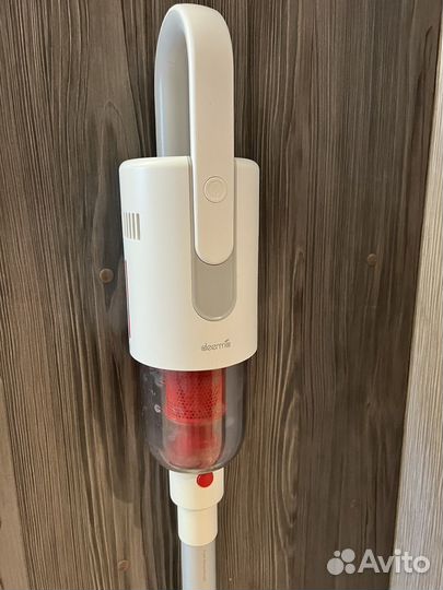 Вертикальный пылесос deerma