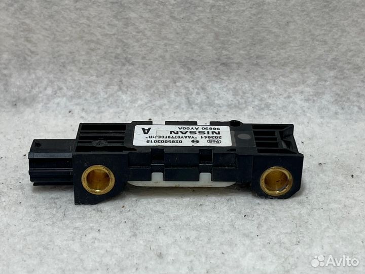 Датчик удара Airbag Nissan Pathfinder