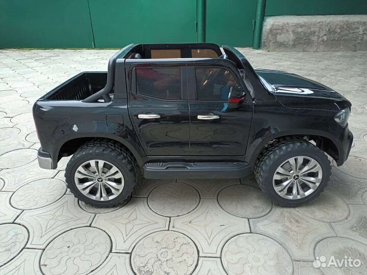 Детский электромобиль mercedes бу
