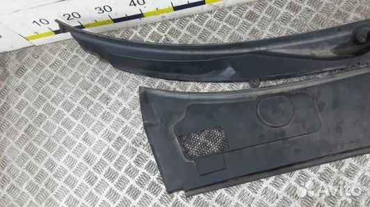 Накладка декоративная (жабо, дождевик) audi A6 C6