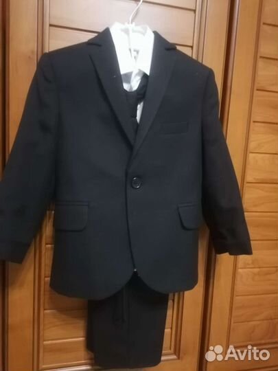 Костюм строгий чёрный на мальчика