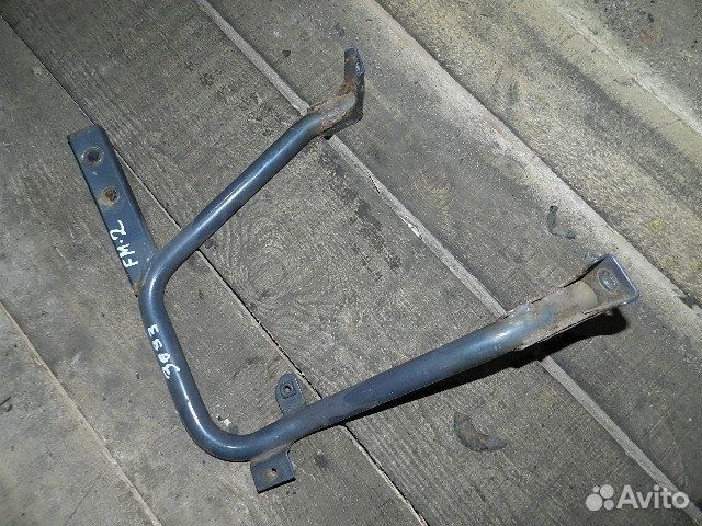 Кронштейн корпуса ступеней лев. Volvo FM