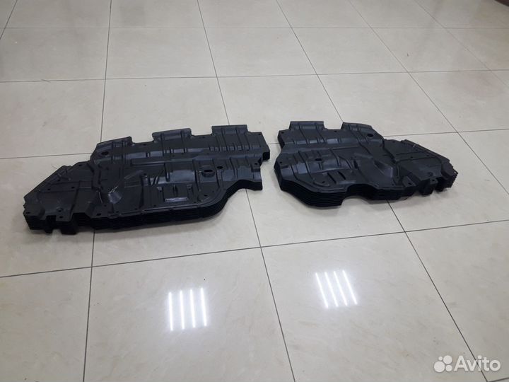 Защита двигателя (пластик) Тойота Камри 55