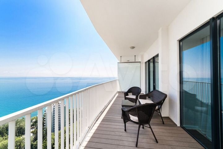 3-к. квартира, 105 м², 16/27 эт.