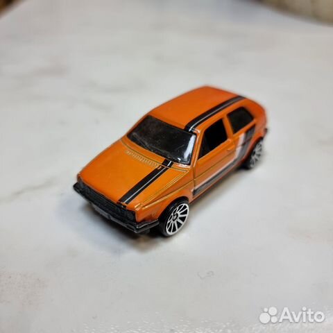 Volkswagen Golf MK2 Then and now Hot Wheels 1:64