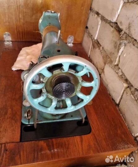 Швейная машина