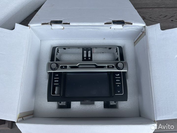 Новая магнитола на Toyota Land Cruiser Prado 150