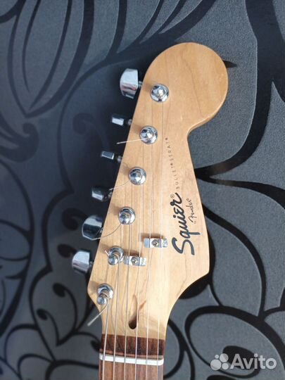 Fender Squier bullet strat sss электрогитара